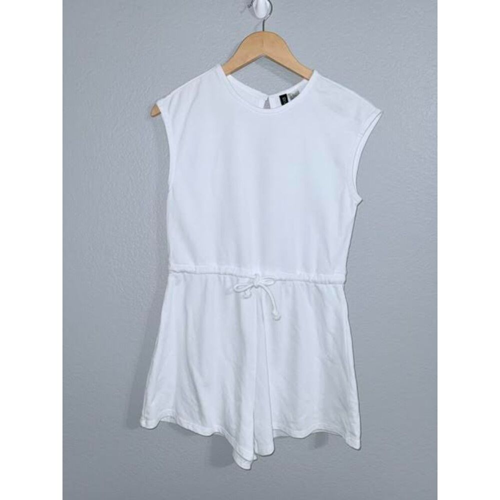 H&M Sleeveless Romper Jumpsuit Classic Clean Girl Chic Minimalist Beach Date - Picture 1 of 9